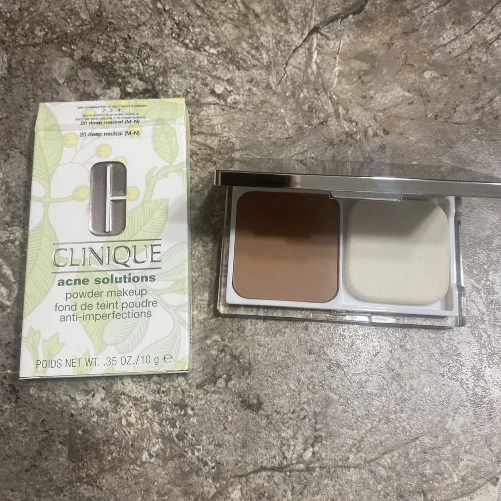 Clinique Acne Solutions Pressed Powder Makeup 20 Deep Neutral (M-N) 0.35 oz NIB